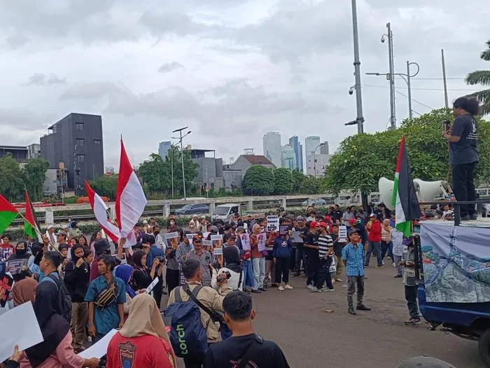 Prabowo Pertahankan Keanggotaan Indonesia di BoP, Desakan Publik untuk Keluar Menguat