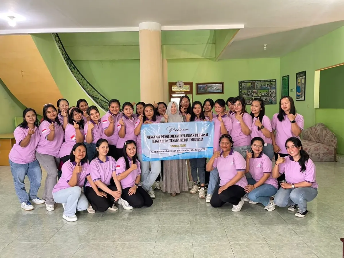 FEB UB Perkuat Literasi Keuangan Calon Pekerja Migran di Malang