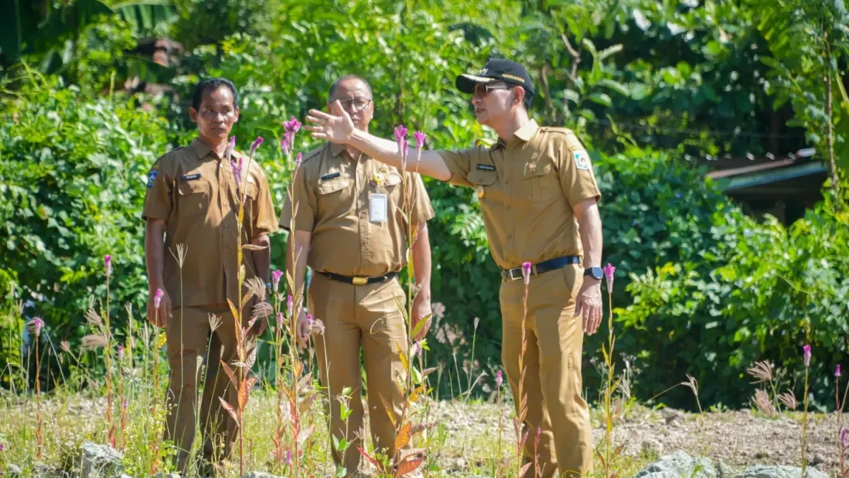 Wali Kota Mataram Tinjau Rencana Penataan TPU di Monjok, Tekankan Akses dan Kebersihan