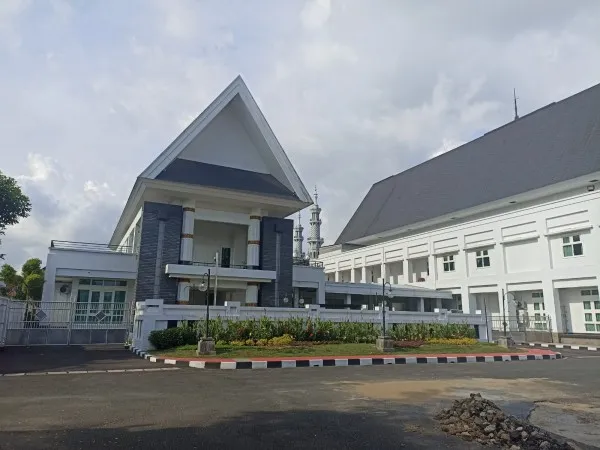 Pemprov Kaltim Siapkan Rp25 Miliar untuk Renovasi Rumah Jabatan dan Ruang Rapat, Gubernur Tegaskan Transparansi