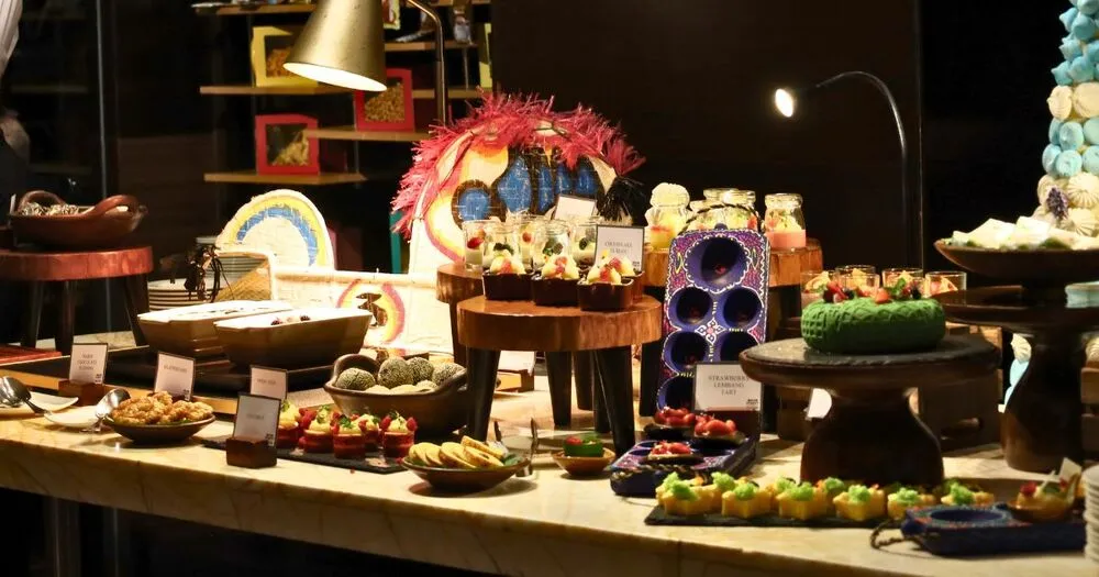 InterContinental Bandung Dago Pakar Hadirkan Dago Street Kitchen, Sajikan Kuliner Kaki Lima dalam Konsep All-You-Can-Eat