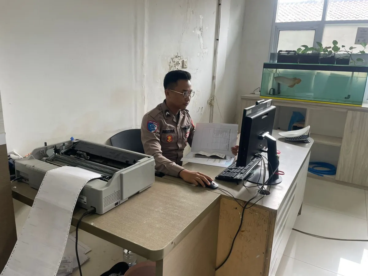 Satlantas Polres Pangandaran Gelar Layanan Cetak STNK dengan Prinsip Transparansi