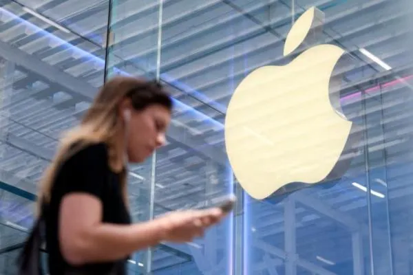 Apple dan Google Dituding Masih Memfasilitasi Aplikasi “Nudify” Meski Dilarang
