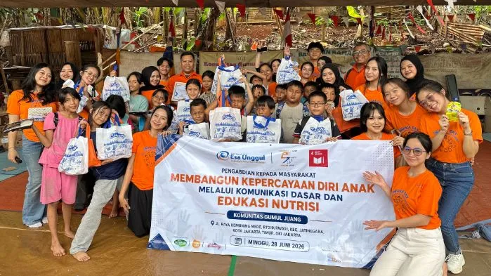 Mahasiswa FIKOM Universitas Esa Unggul Gelar Edukasi Gizi dan Komunikasi untuk Bangun Percaya Diri Anak di Jatinegara