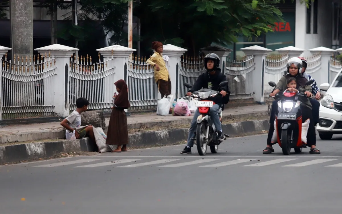 Pertumbuhan Kota Serang Diiringi Tekanan dan Masalah PMKS di Sejumlah Lampu Merah