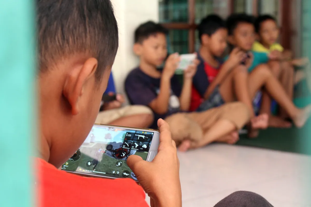 Disdik Pekanbaru Minta Orang Tua Awasi Penggunaan Gadget pada Anak