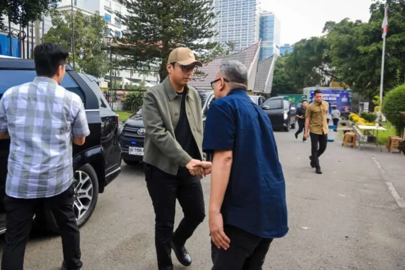 Wali Kota Medan Rico Waas Hadiri Festival Musikalisasi Puisi "Kopi dan Kepo" di Taman Budaya