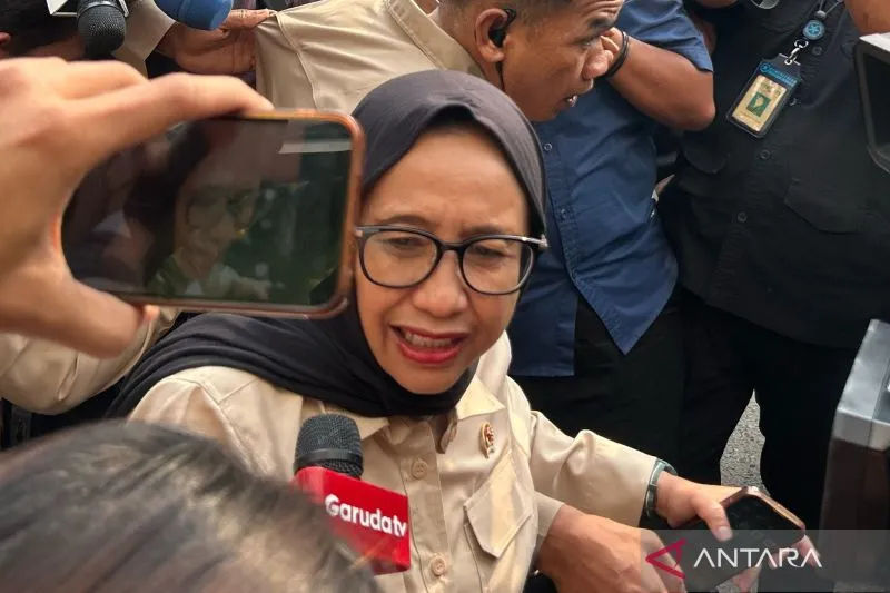Nanik S Deyang Ajukan Pengunduran Diri sebagai Kepala BGN karena Alasan Kesehatan