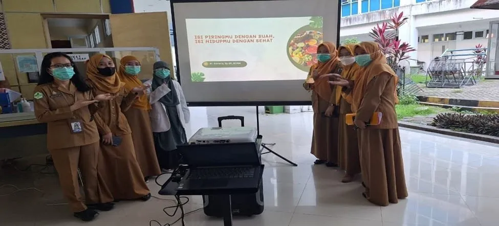 Peringatan Hari Buah Sedunia 2026, RSUD Sulbar Gelar Penyuluhan Gizi untuk Pasien dan Pengunjung