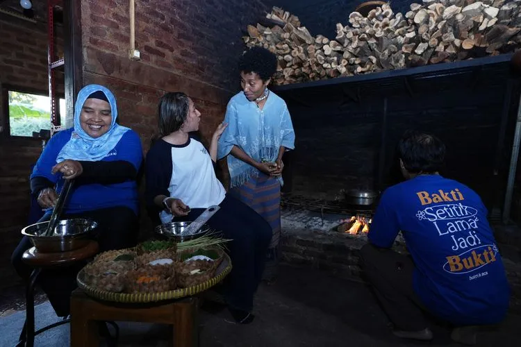 Bakti BCA Gelar Workshop Gastronomi untuk Dorong Nilai Tambah Kuliner Lokal di Desa Wisata Labuan Bajo