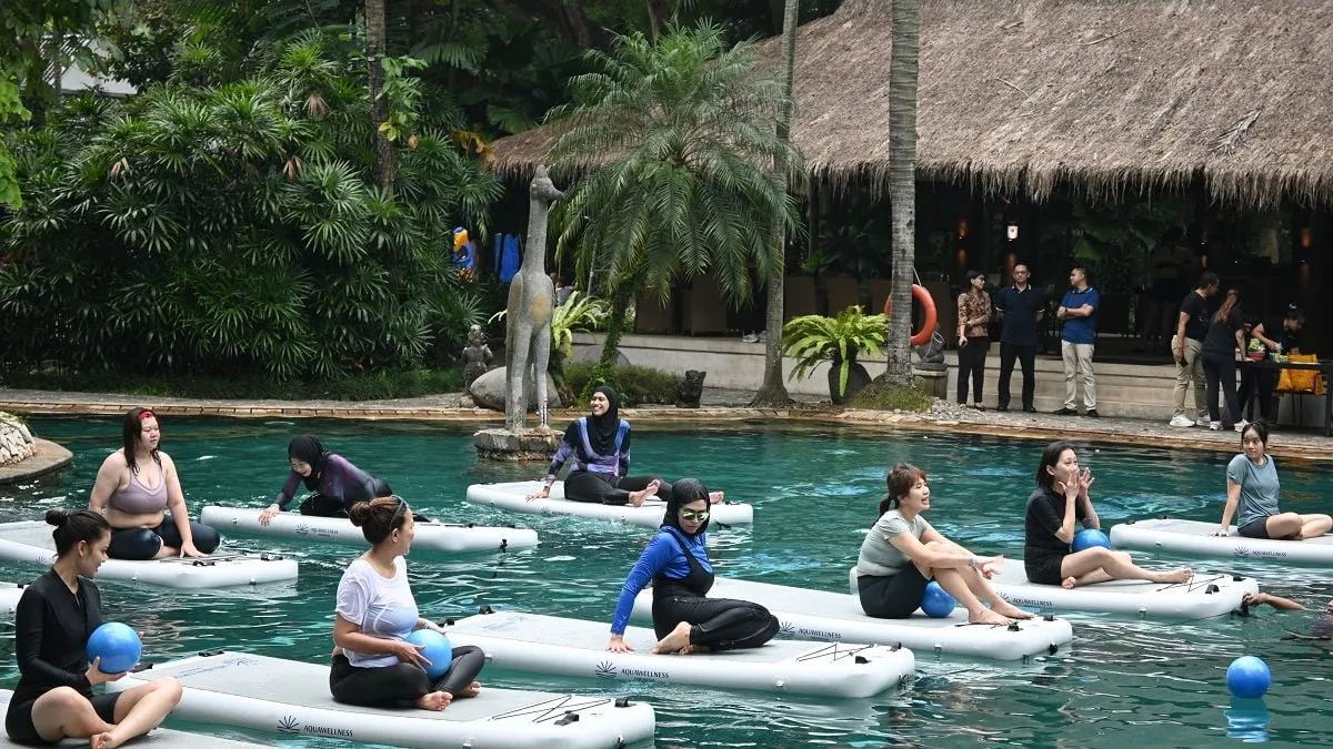 ARYADUTA Country Club Hadirkan Aquamat Yoga & Pilates di Atas Air Lewat Event Tjakap Djiwa