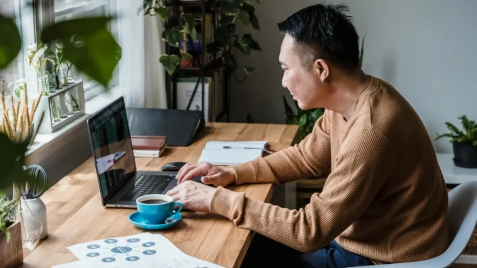 WFH di Tengah Ketegangan Global Jadi Sinyal Rapuhnya Ketahanan Energi Indonesia
