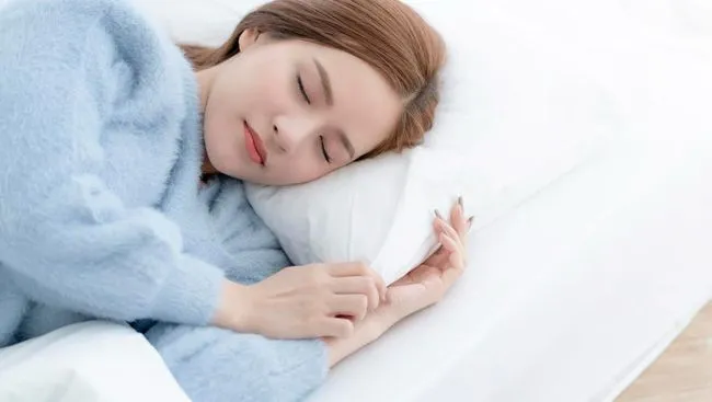 Lima Cara Alami untuk Membantu Tidur Lebih Nyenyak, Menurut Ahli