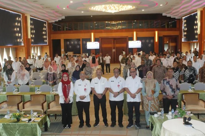Kemendagri Sosialisasikan Kebijakan Ekonomi Makro dan Fiskal untuk Penyusunan KUA-PPAS APBD 2025