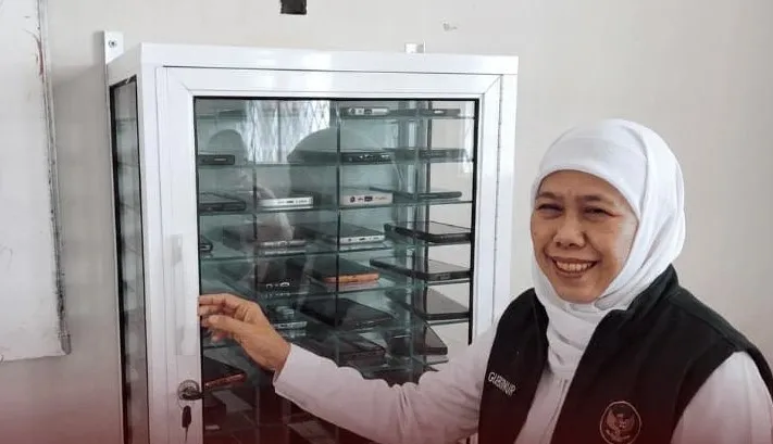 Jawa Timur Berlakukan Pembatasan Penggunaan Gadget di SMA/SMK/SLB Mulai 13 April 2026