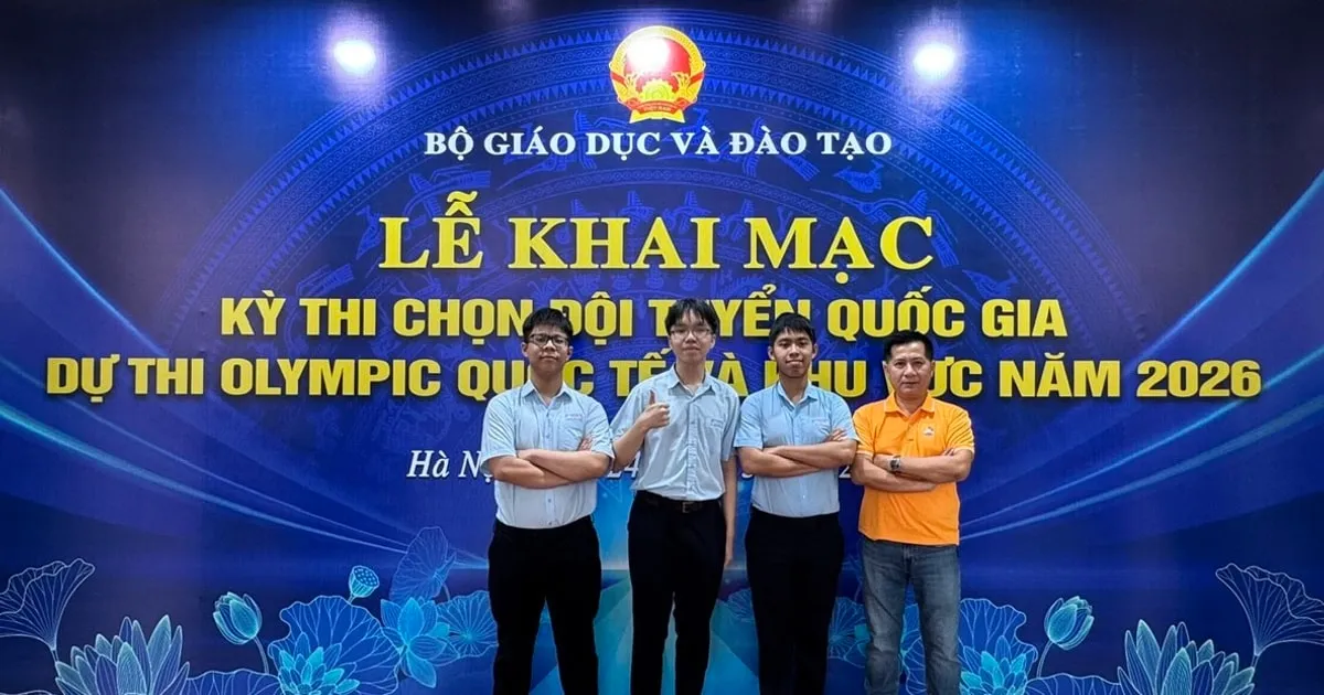 Dua Siswa SMA Le Quy Don Da Nang Masuk Tim Nasional untuk Olimpiade Informatika Asia-Pasifik 2026
