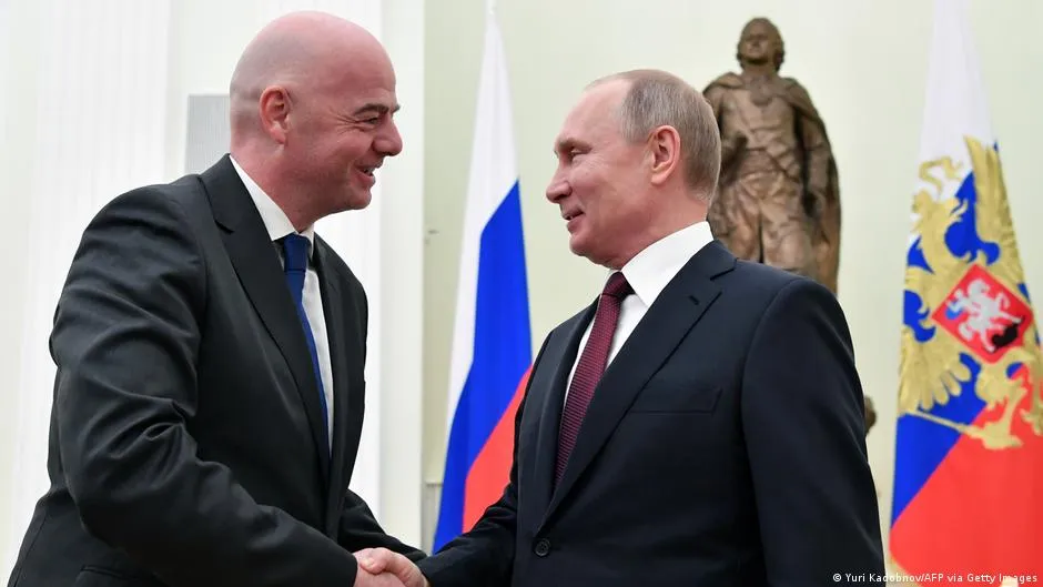 Infantino Wacanakan Kembalinya Rusia ke Turnamen Internasional, Ukraina Menolak Keras