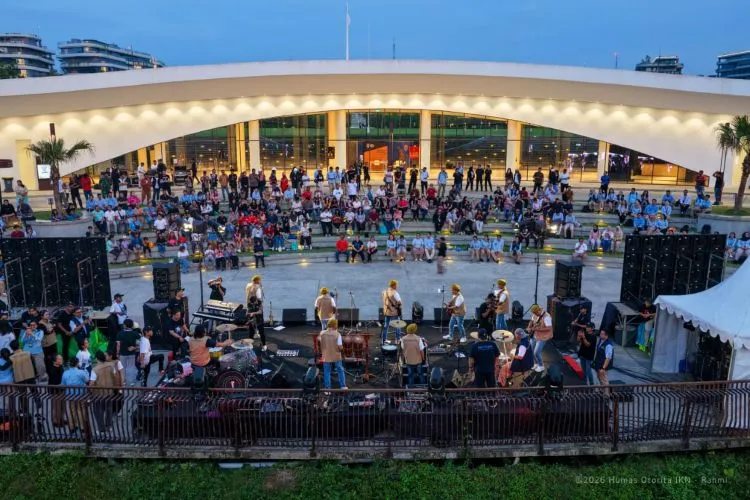 Konser Road to 165 Tahun HKBP di IKN, Pengunjung Berdendang Bersama Seniman Batak