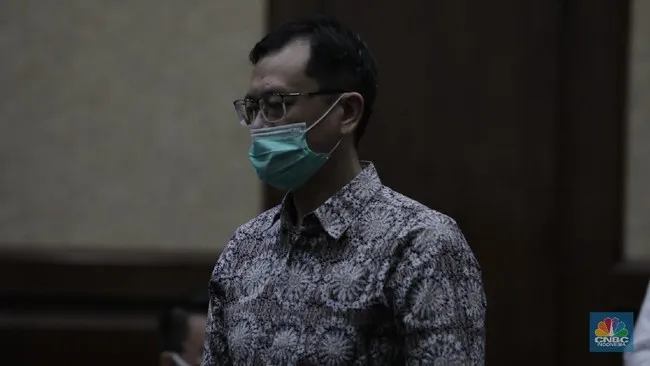 OJK Blacklist Benny Tjokrosaputro dari Pasar Modal Indonesia