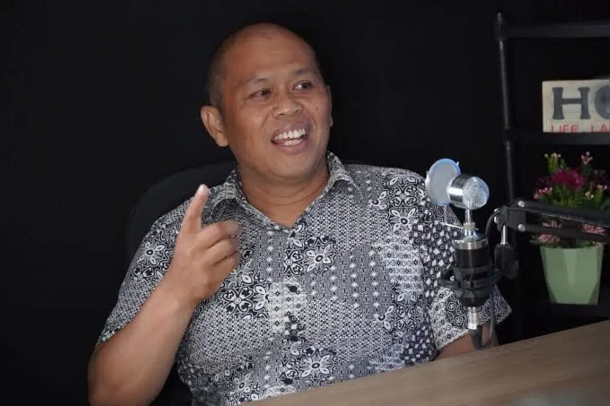 Fernando Emas Ragukan Motif Dendam Pribadi dalam Kasus Penyiraman Air Keras terhadap Andrie Yunus