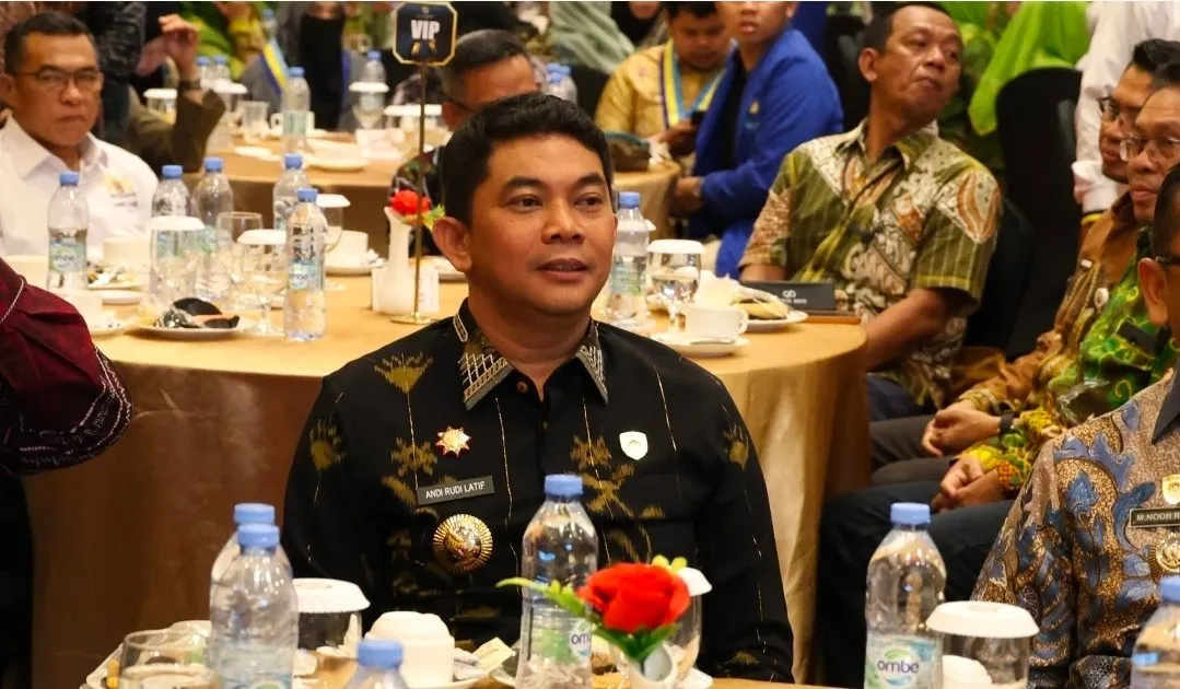 Pemkab Tanah Bumbu Tegaskan Transparansi dan Akuntabilitas Keuangan Daerah di Seminar Nasional Banjarmasin