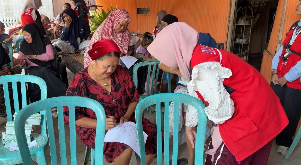 Mahasiswa KKN Unhas Edukasi Warga Desa Wanio soal ISPA dan Pemanfaatan Jahe untuk Kesehatan Pernapasan