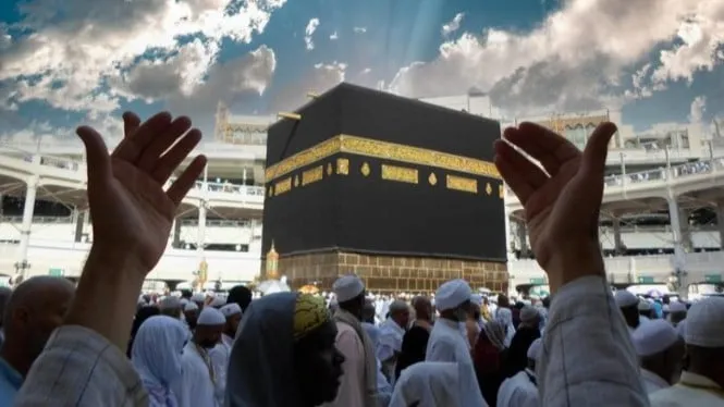 Jadwal Haji 2026 Dimulai 21 April, Calon Jamaah Diimbau Cermat Memilih Paket Roaming Internet