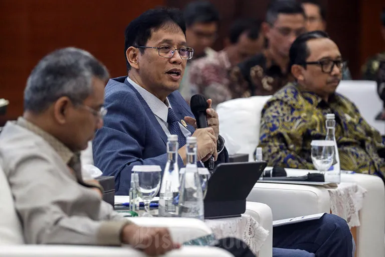 Cek Fakta: Klaim Menkeu Purbaya Menyebut Gaji Guru Harus Setara DPR