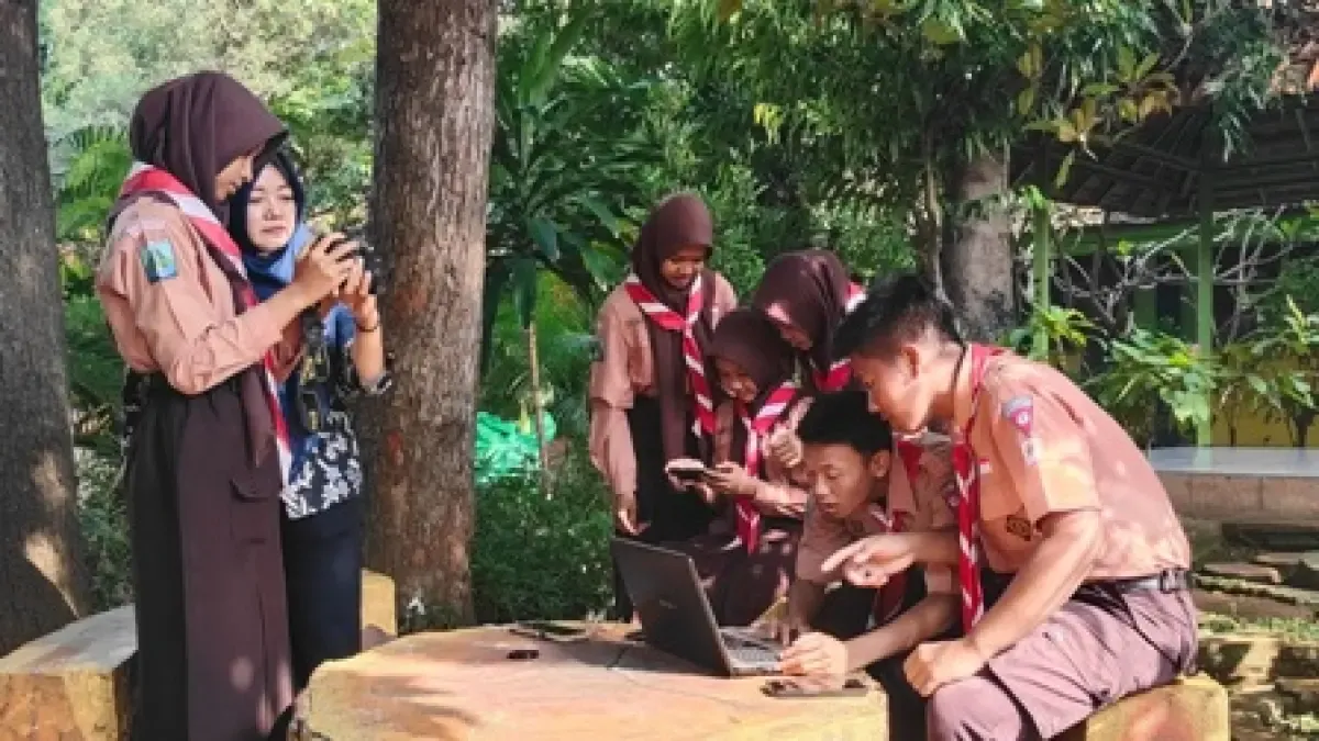 Dispendik Mojokerto Terapkan Pembatasan Gadget di Sekolah Mulai Awal Mei, Sanksi Disiapkan untuk Pelanggaran