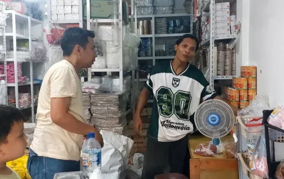 Pedagang Plastik di Lhokseumawe Keluhkan Kenaikan Harga hingga Hampir Dua Kali Lipat