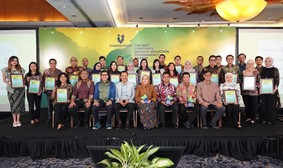MIND ID Sabet Dua Penghargaan di The Best Corporate Emission Reduction Transparency Award 2026