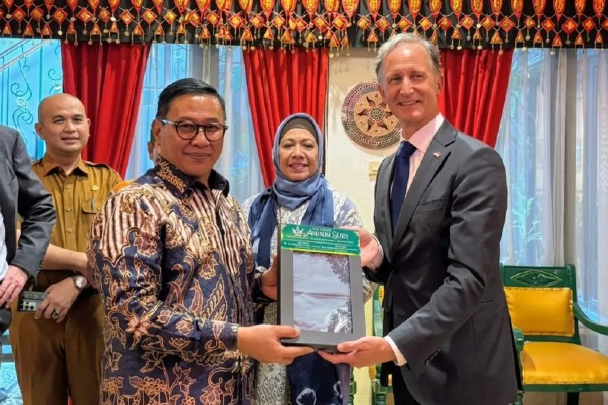 Wali Kota Bukittinggi Temui Dubes Belanda dan Wakil Dubes Jerman, Bahas Agenda 100 Tahun Jam Gadang 2026