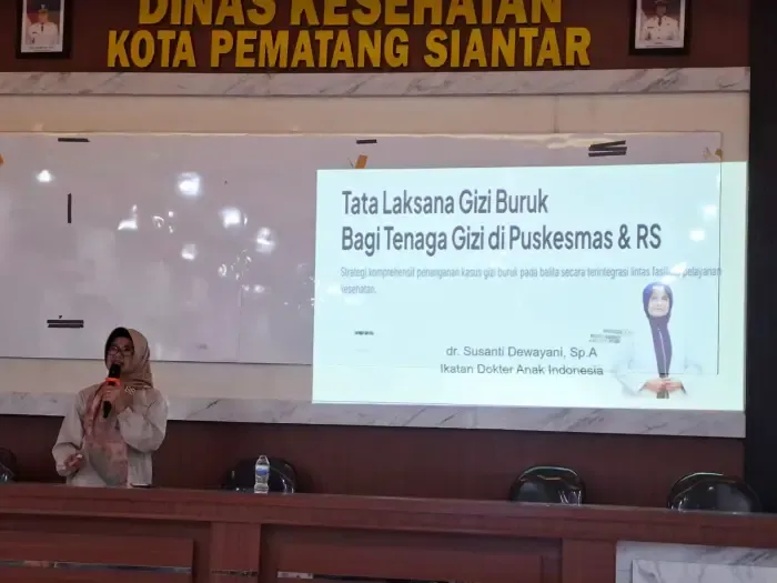 Dinkes Pematangsiantar Gelar Orientasi Tatalaksana Gizi Buruk untuk Pengelola Gizi Puskesmas dan Rumah Sakit