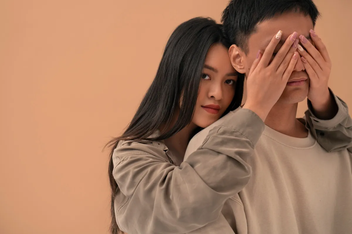 Ramalan Zodiak 8 Maret 2026: Dinamika Keuangan dan Asmara Aries hingga Pisces