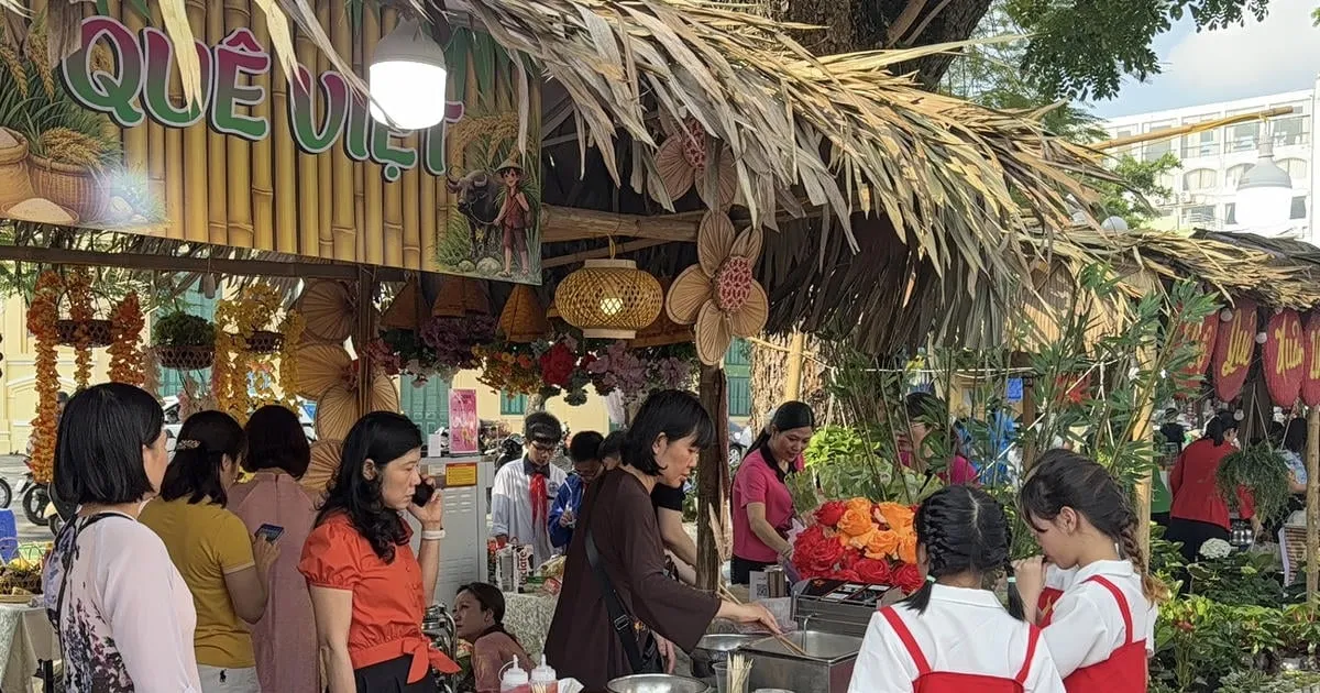 Hai Phong Kembangkan Peta Kuliner Digital dan Perluas Pembayaran Nontunai untuk Dorong Ekonomi Malam