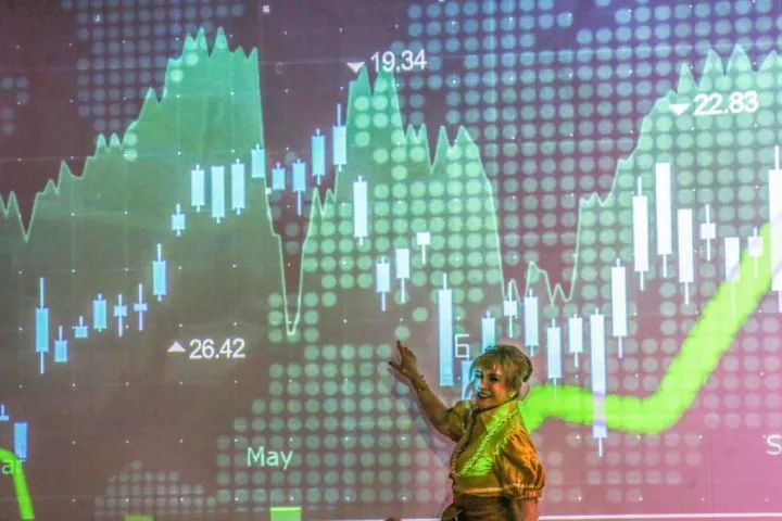 IHSG Menguat 1,76% dan Ditutup di Level 7.710