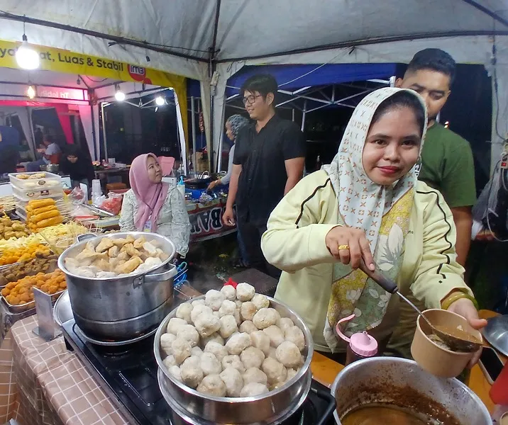 Bakso Bakar Bang Brewok di Pekanbaru: Dari Tenda Bazar hingga Omzet Rp25 Juta per Bulan