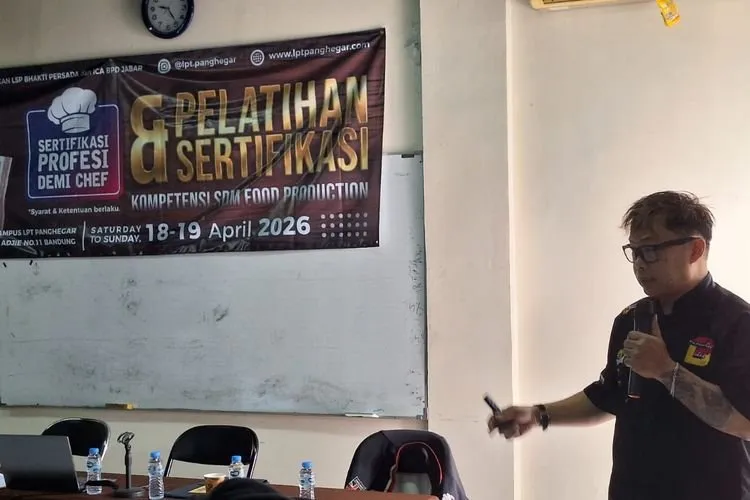 Pelatihan dan Sertifikasi Demi Chef LPT Panghegar Tekankan Kesiapan Kerja Dapur Produksi Besar