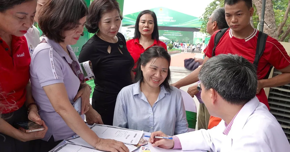 Hari Gizi Masyarakat Vietnam ke-7 di Hanoi Dorong Kebiasaan Hidup Sehat Lewat Konsultasi Gratis