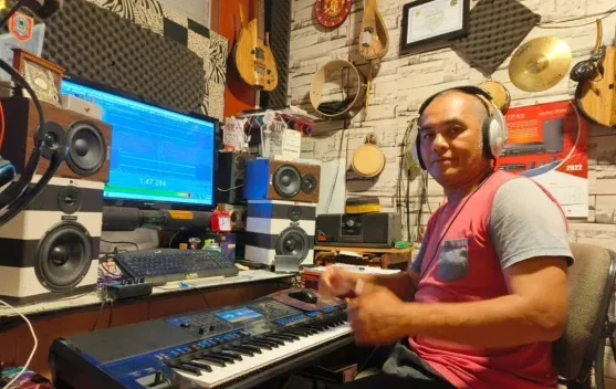 Lagu Banjar Legendaris Pucuk Kastela Diaransemen Ulang dengan Sentuhan Pop Rock