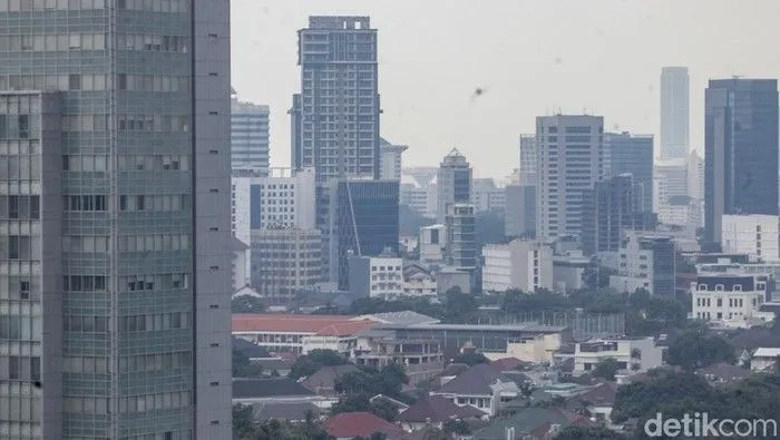 Ruang Gerak Fiskal Indonesia Menyempit di Tengah Gejolak Energi, Perlambatan Tiongkok, dan Kebutuhan Belanja Prioritas