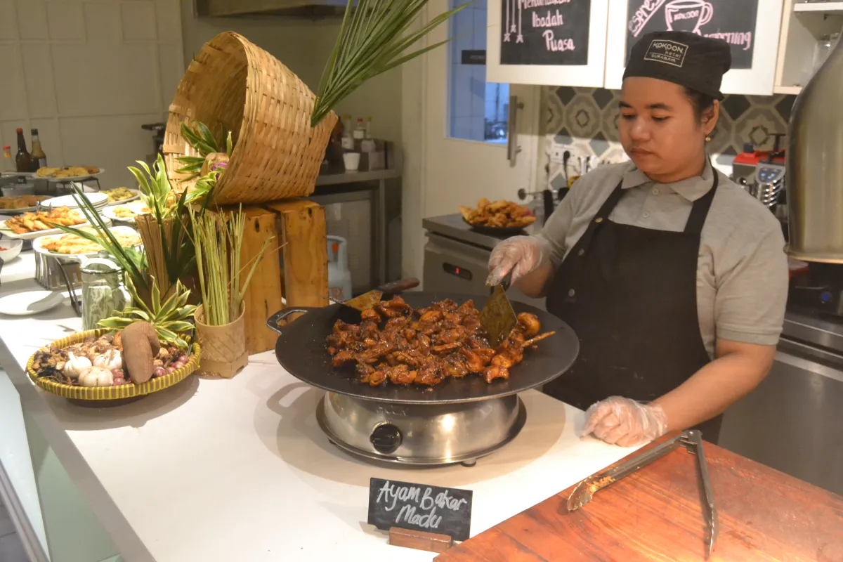 Tiga Menu Nusantara di Kokoon Hotel Surabaya: dari Dabu-Dabu Manado hingga Ayam Bakar Madu Klaten
