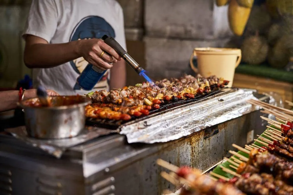 Tujuh Street Food Thailand yang Patut Dicoba Selain Pad Thai