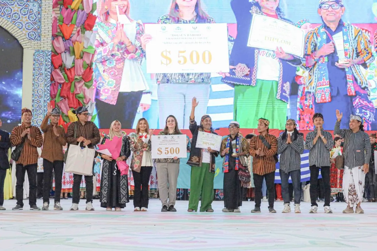 Ki Ageng Ganjur Sabet Penghargaan di Festival Folklor Boysun Bahori Uzbekistan