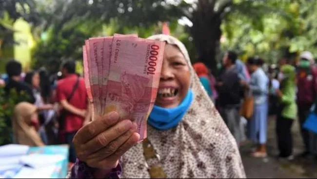 Memahami Arti Desil 3 dan Cara Mengecek Status Bansos lewat Aplikasi Cek Bansos