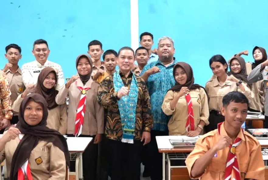 Pemprov Kalbar Perluas Program Internet Gratis di Sekolah dan Subsidi SPP bagi Siswa Kurang Mampu