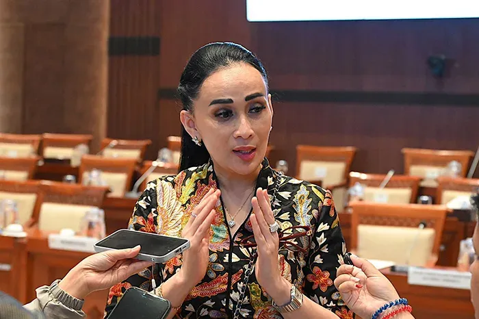 DPR Soroti Perlunya Diplomasi dan Koordinasi Nasional Usai Kapal Tanker Indonesia Tertahan di Teluk Hormuz