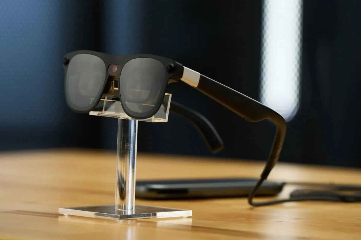 Google dan Gucci Dikabarkan Siapkan Smart Glasses Berbasis AI untuk 2027