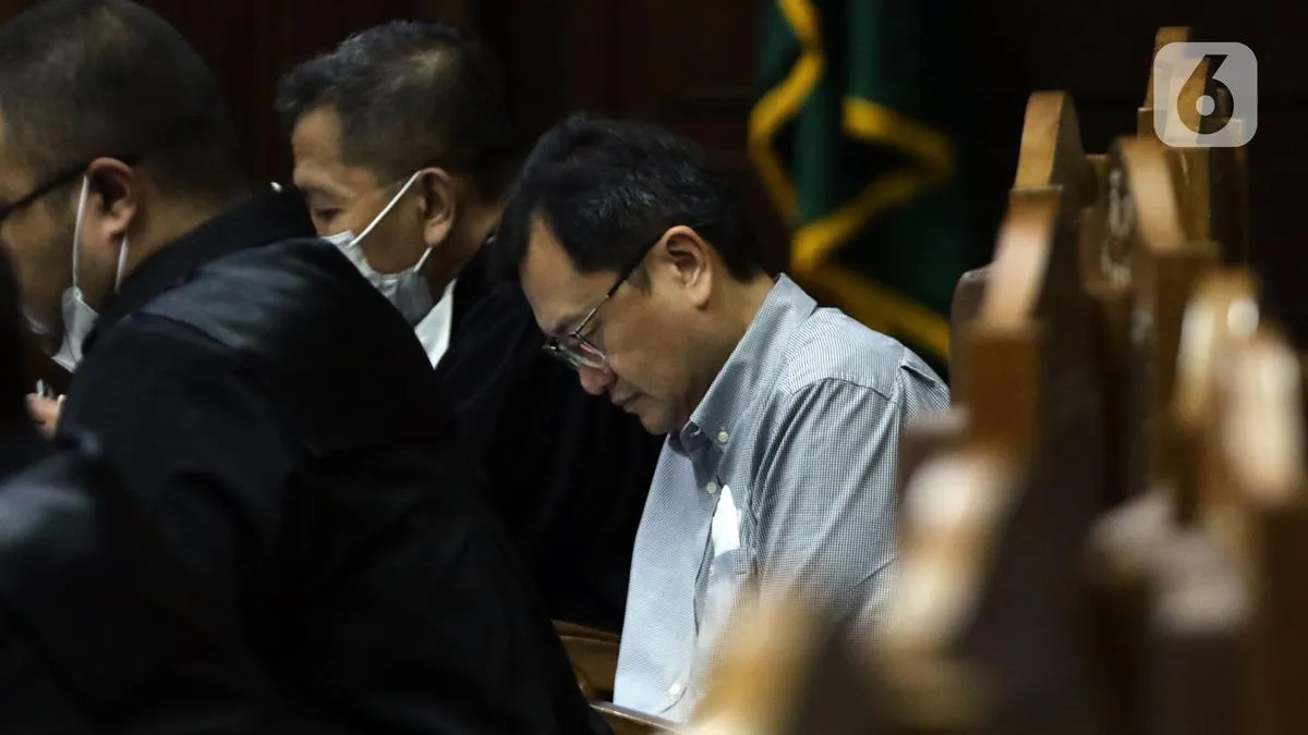 OJK Jatuhkan Sanksi untuk POSA dan Pihak Terkait, Benny Tjokrosaputro Dilarang Beraktivitas di Pasar Modal Seumur Hidup