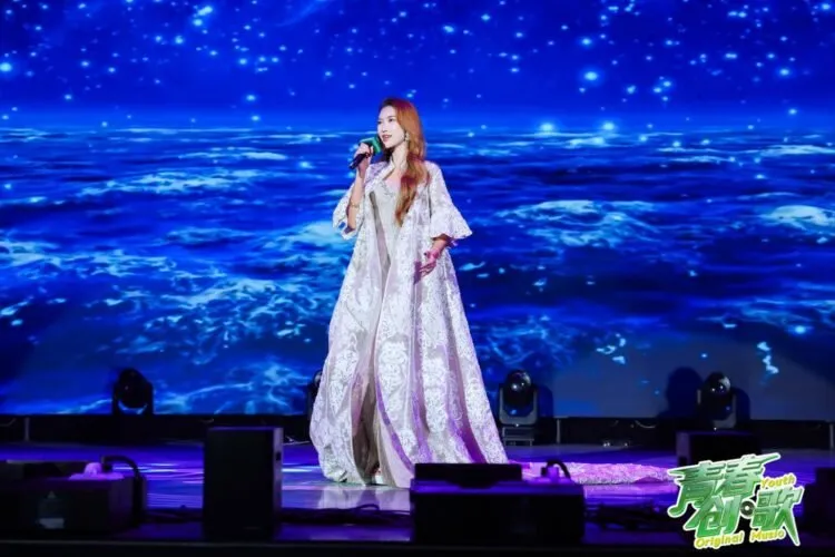 Icha Yang Perluas Jejak di Musik Mandarin, Tampil di Hunan TV dan Dapat Perhatian Inge Fang